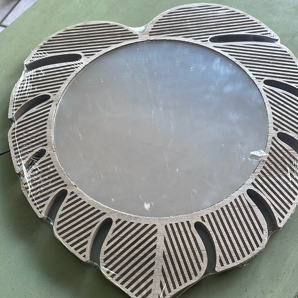 Beautiful Leaf Wall Mirror